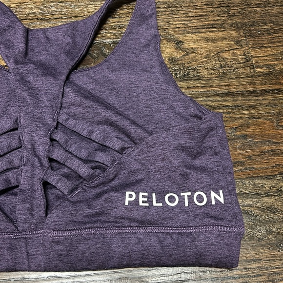 Peloton Women’s Large Purple Sportbra - Picture 5 of 8